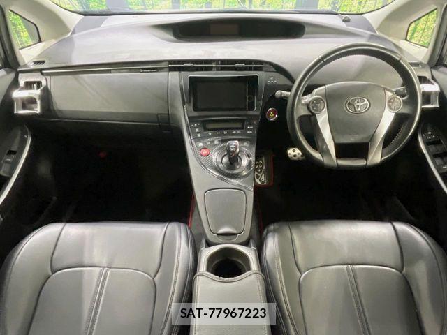 Toyota PRIUS 2013-01 7250513-1