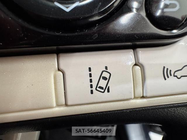 Toyota PRIUS 2016-05 7251947-23
