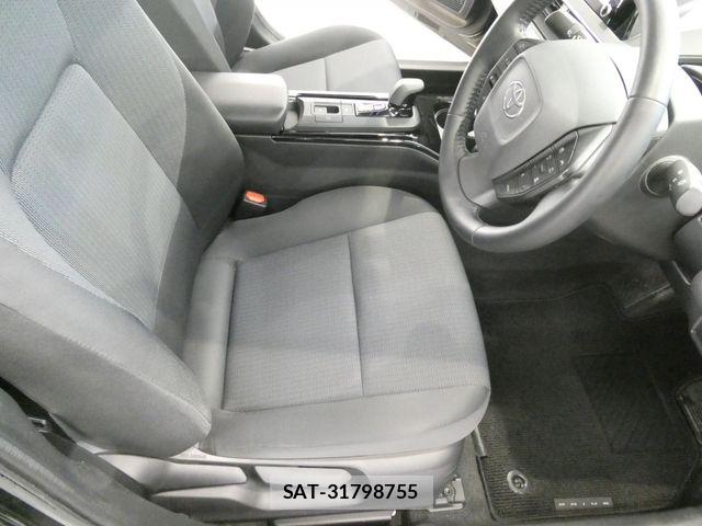 Toyota PRIUS 2023-04 7250476-15