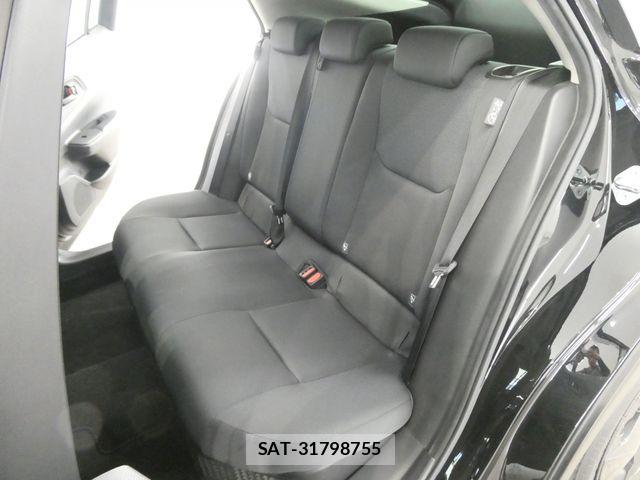 Toyota PRIUS 2023-04 7250476-19