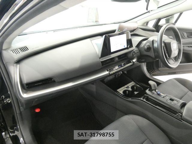 Toyota PRIUS 2023-04 7250476-22