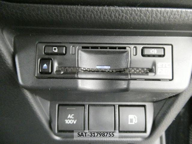 Toyota PRIUS 2023-04 7250476-29