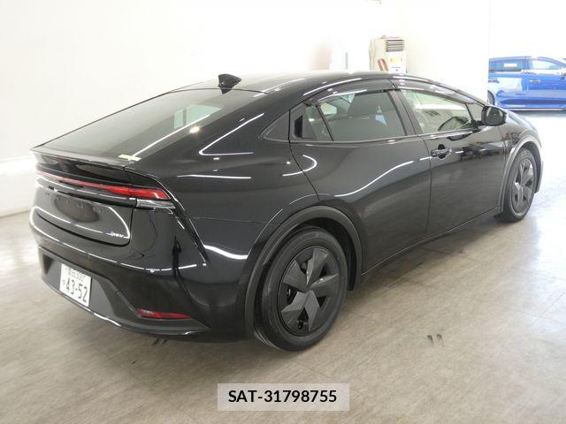 Toyota PRIUS 2023-04 7250476-4