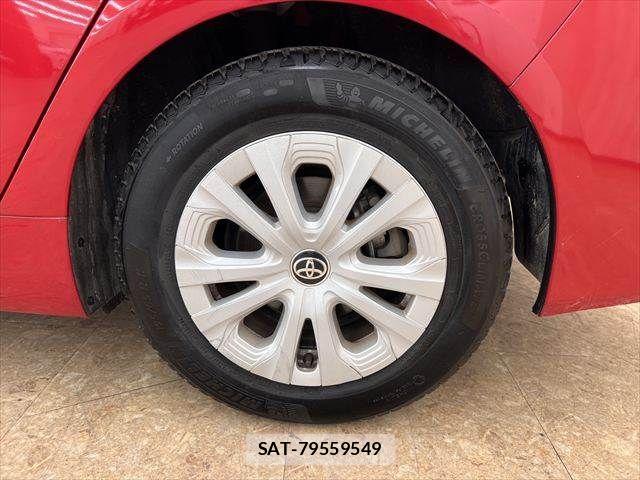 Toyota PRIUS 2019-04 7251948-24