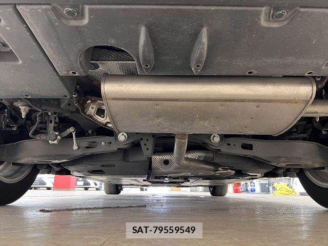 Toyota PRIUS 2019-04 7251948-28