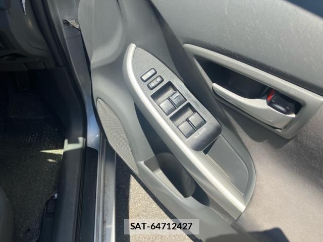 Toyota PRIUS 2011-11 7251971-11