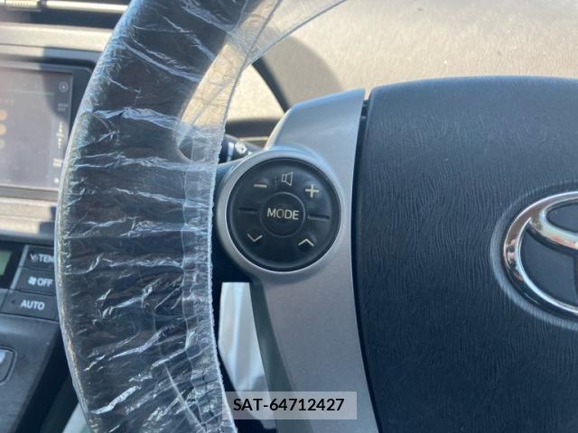 Toyota PRIUS 2011-11 7251971-18