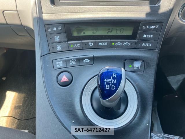 Toyota PRIUS 2011-11 7251971-22
