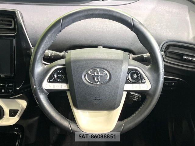Toyota PRIUS 2018-07 7251946-10