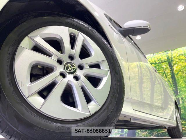 Toyota PRIUS 2018-07 7251946-12
