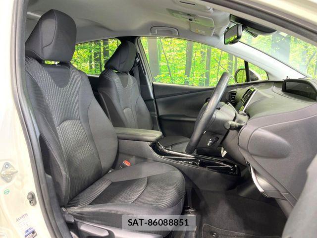 Toyota PRIUS 2018-07 7251946-7