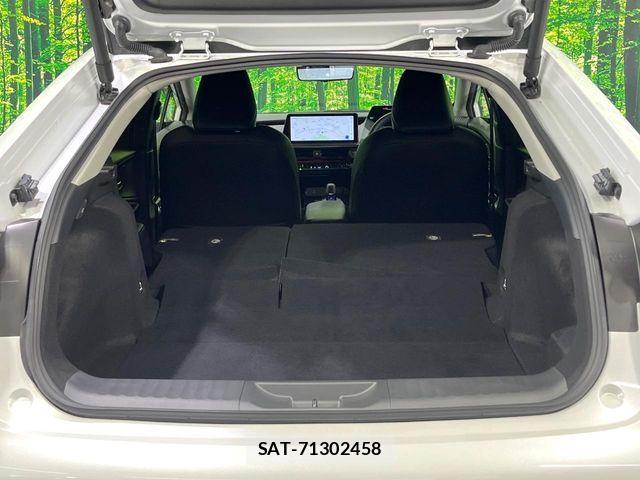 Toyota PRIUS 2023-10 7251924-9