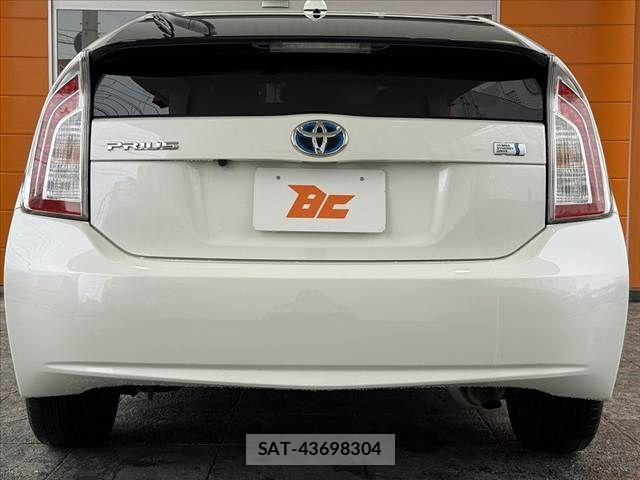 Toyota PRIUS 2013-07 7251956-11