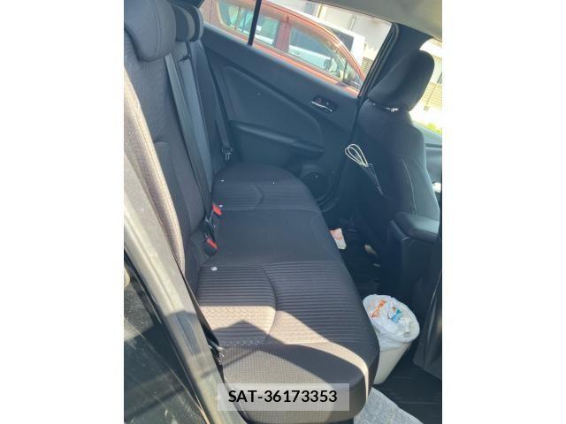 Toyota PRIUS 2017-07 7251949-12