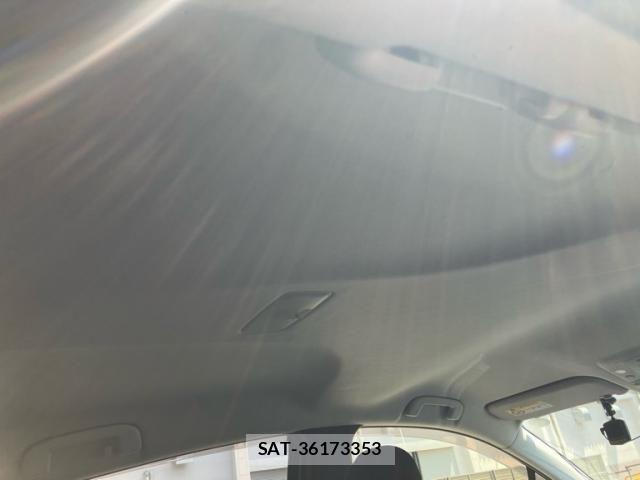 Toyota PRIUS 2017-07 7251949-14