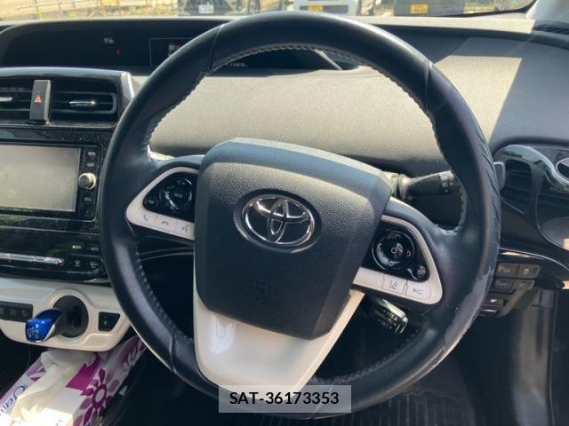 Toyota PRIUS 2017-07 7251949-21