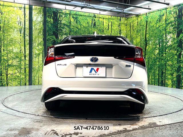 Toyota PRIUS 2019-12 7251936-14