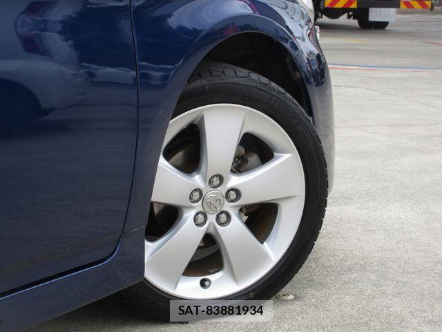 Toyota PRIUS 2011-02 7251964-4