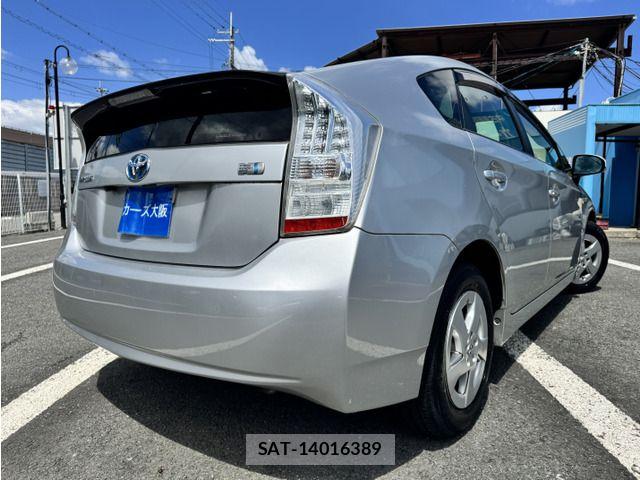 Toyota PRIUS 2009-11 7251961-3