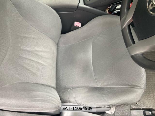Toyota PRIUS 2010-02 7250181-11