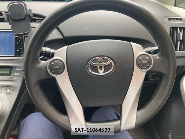 Toyota PRIUS 2010-02 7250181-15