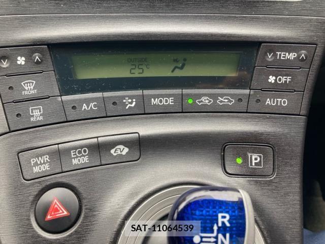 Toyota PRIUS 2010-02 7250181-17