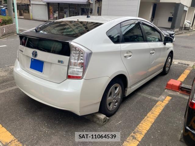 Toyota PRIUS 2010-02 7250181-3