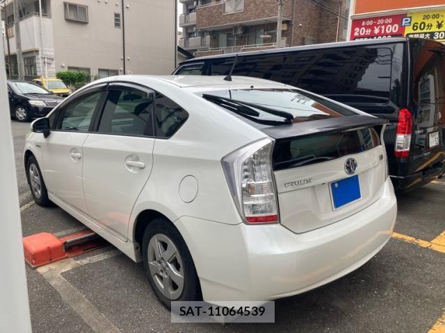 Toyota PRIUS 2010-02 7250181-4