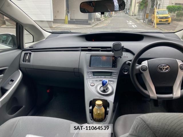 Toyota PRIUS 2010-02 7250181-8