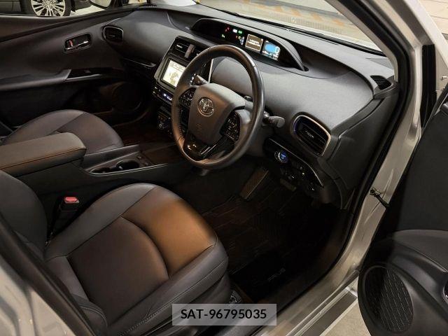 Toyota PRIUS 2021-12 7251938-1
