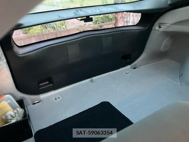 Toyota PRIUS 2011-12 7251963-16