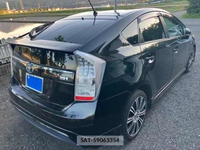 Toyota PRIUS 2011-12 7251963-3