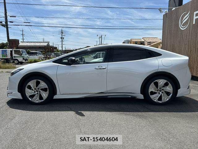 Toyota PRIUS 2023-12 7250327-20