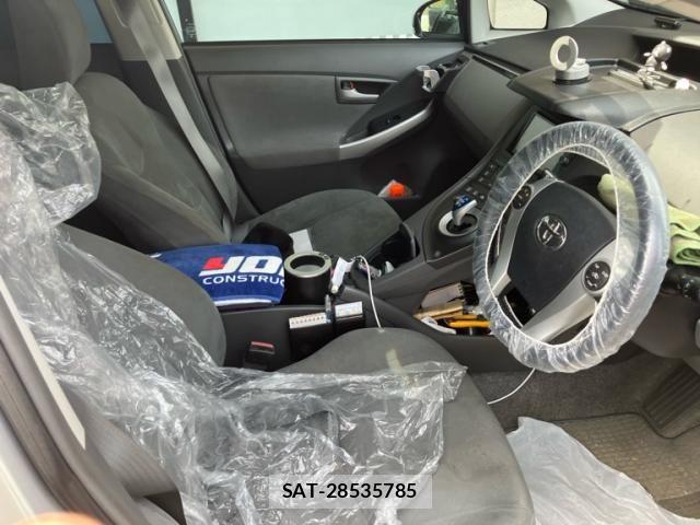 Toyota PRIUS 2009-10 7251966-11