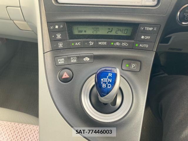 Toyota PRIUS 2010-05 7250324-9