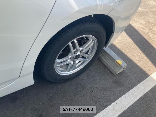 Toyota PRIUS 2010-05 7250324-5