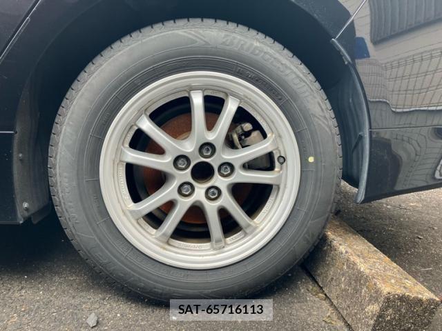 Toyota PRIUS 2016-04 7251953-6