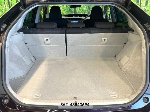 Toyota PRIUS 2013-02 7250311-9