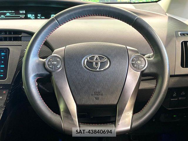 Toyota PRIUS 2013-02 7250311-10