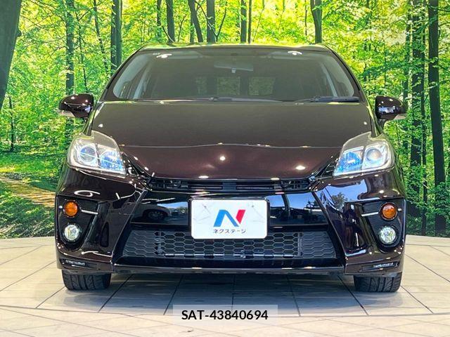 Toyota PRIUS 2013-02 7250311-13