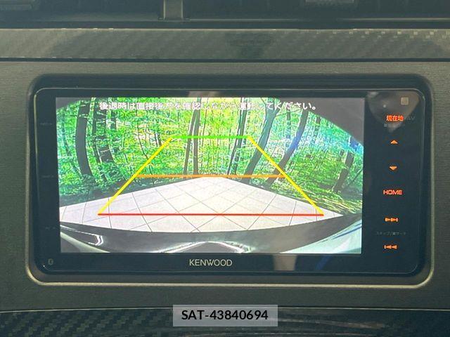 Toyota PRIUS 2013-02 7250311-3