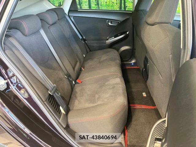 Toyota PRIUS 2013-02 7250311-8