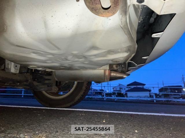 Toyota PRIUS 2009-12 7251970-23