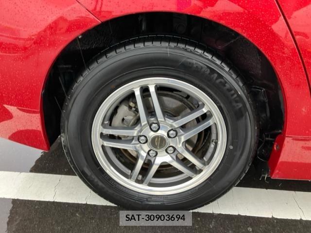 Toyota PRIUS 2011-06 7251969-9