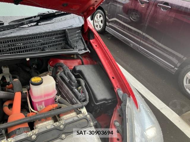 Toyota PRIUS 2011-06 7251969-19