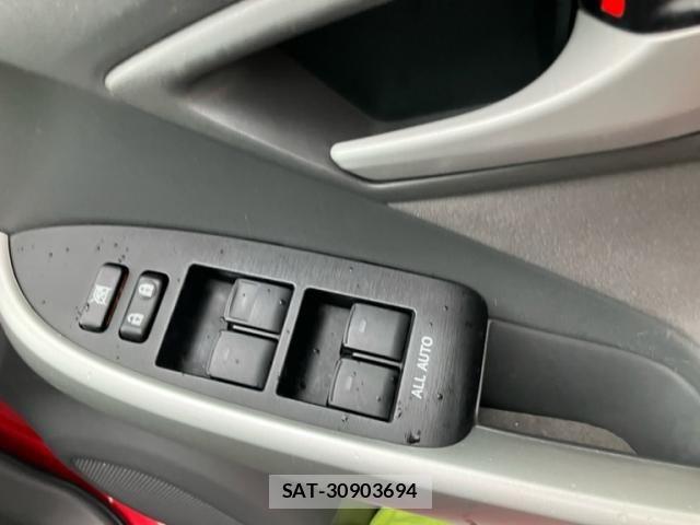 Toyota PRIUS 2011-06 7251969-22