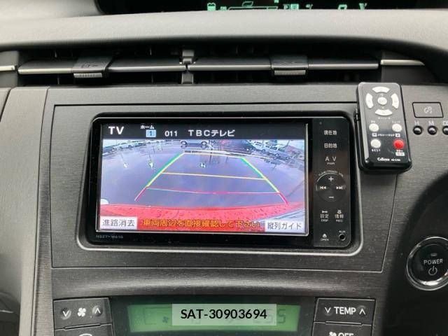 Toyota PRIUS 2011-06 7251969-26