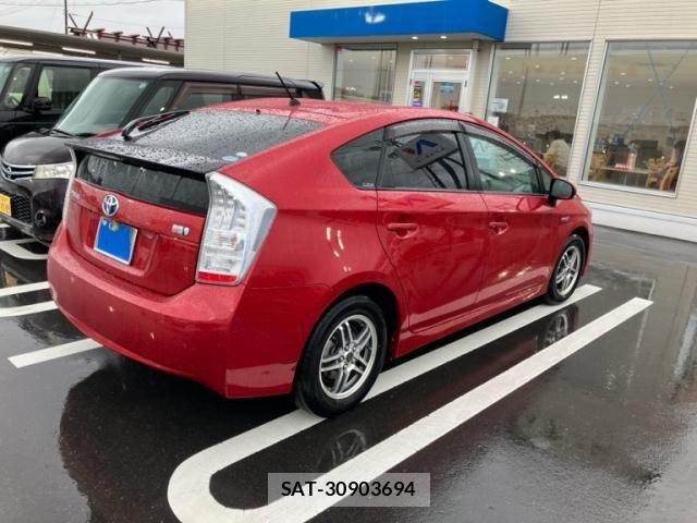 Toyota PRIUS 2011-06 7251969-4