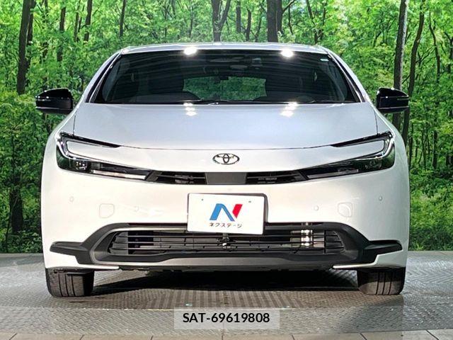 Toyota PRIUS 2023-03 7251931-12