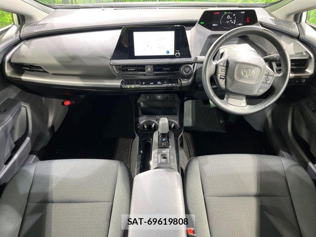 Toyota PRIUS 2023-03 7251931-1